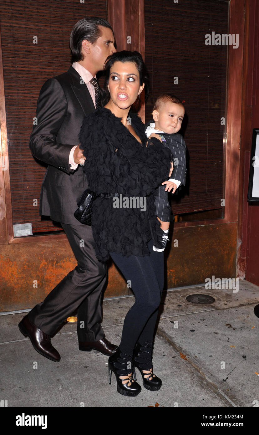 NEW YORK OCTOBER 26 Television personality Kim Kardashian, Kourtney