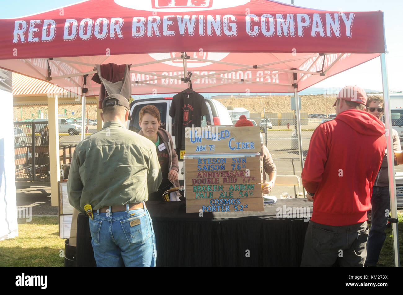 Vendors and patrons at Albuquerque Bacon Fest 2015 in Albuquerque, New