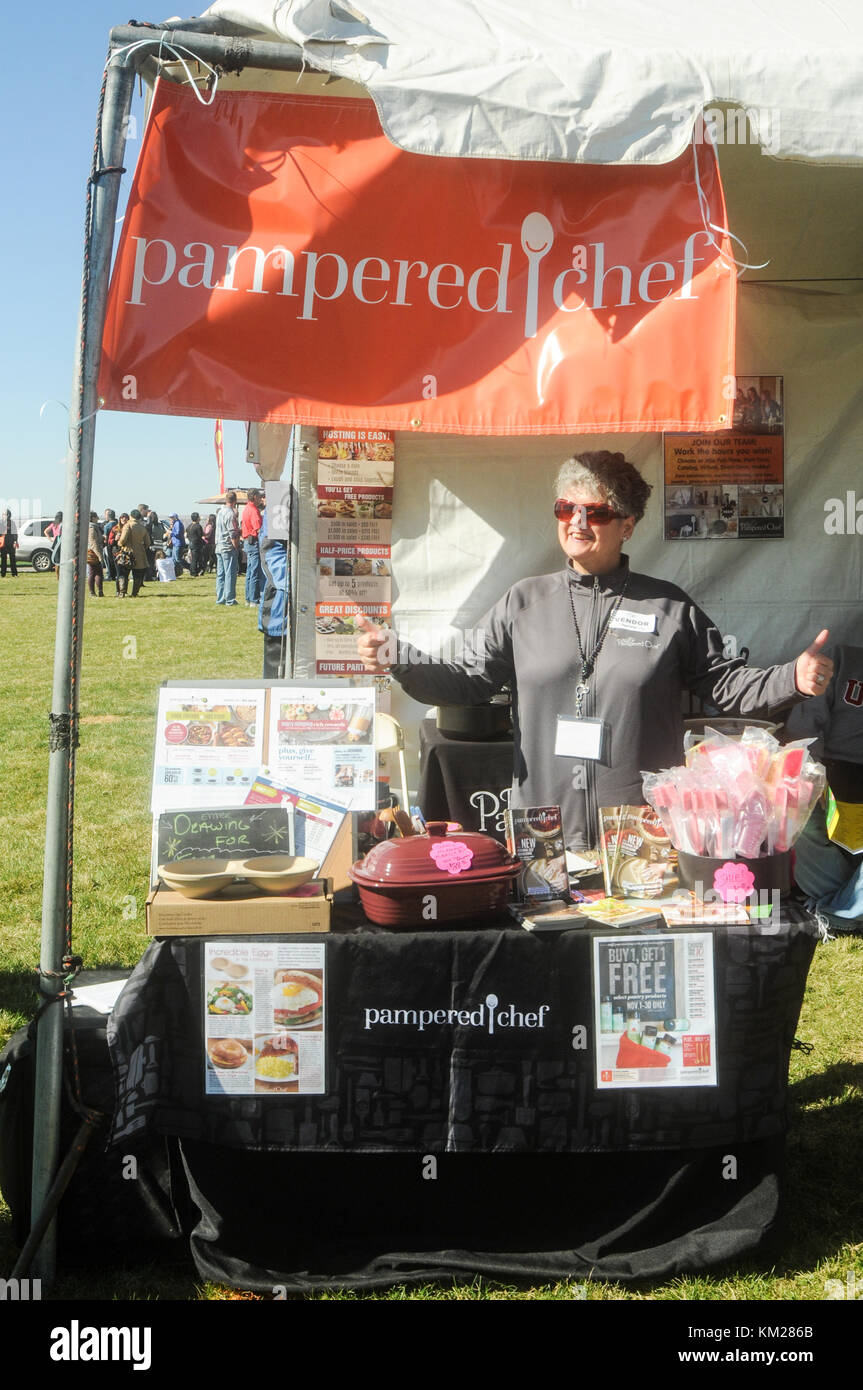 Vendors and patrons at Albuquerque Bacon Fest 2015 in Albuquerque, New