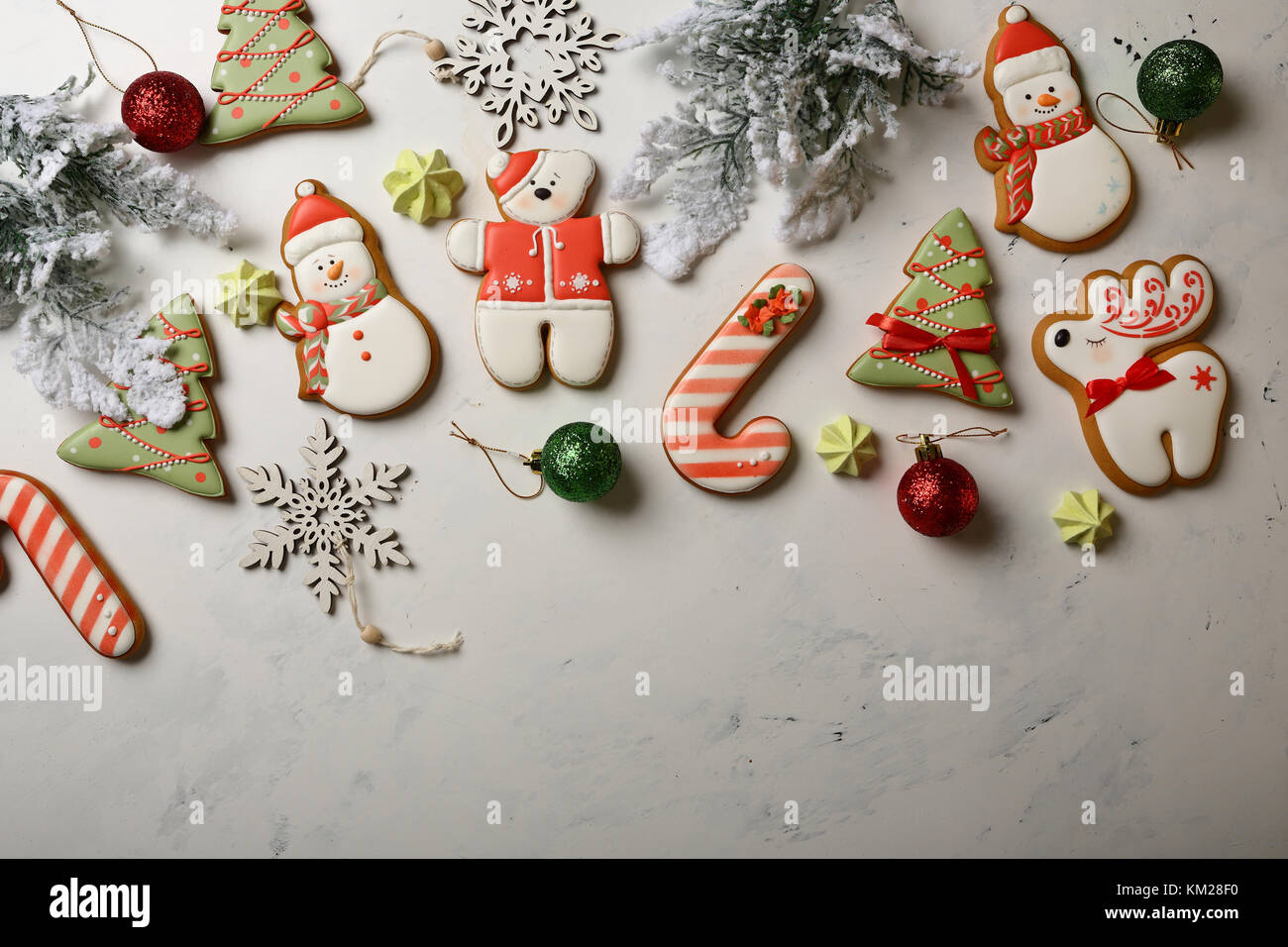 christmas gingerbread cookies background Stock Photo - Alamy