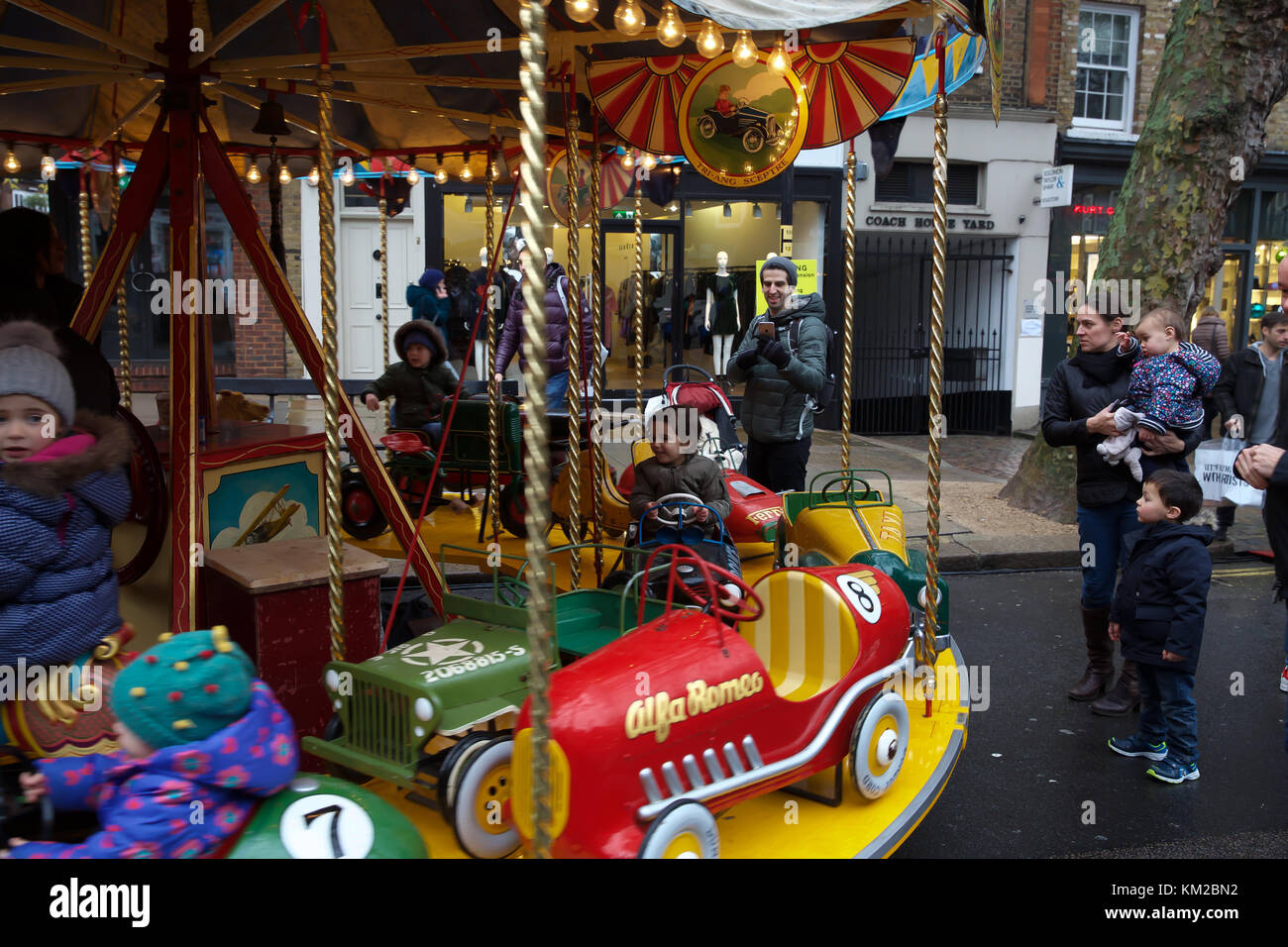Hampstead Village, UK. 3rd Dec, 2017. Hampstead Village Christmas Fair