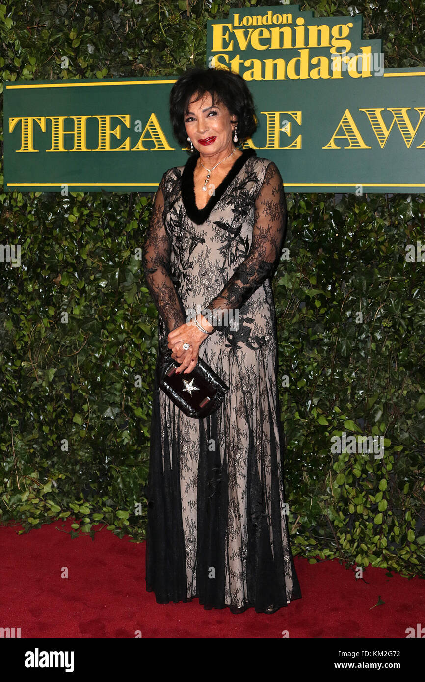 London, UK. 3rd December, 2017.Shirley Bassey, London Evening Standard Theatre Awards, Theatre Royal Drury Lane, London, UK. 03rd Dec, 2017. Photo by Richard Goldschmidt Credit: Rich Gold/Alamy Live News Stock Photo