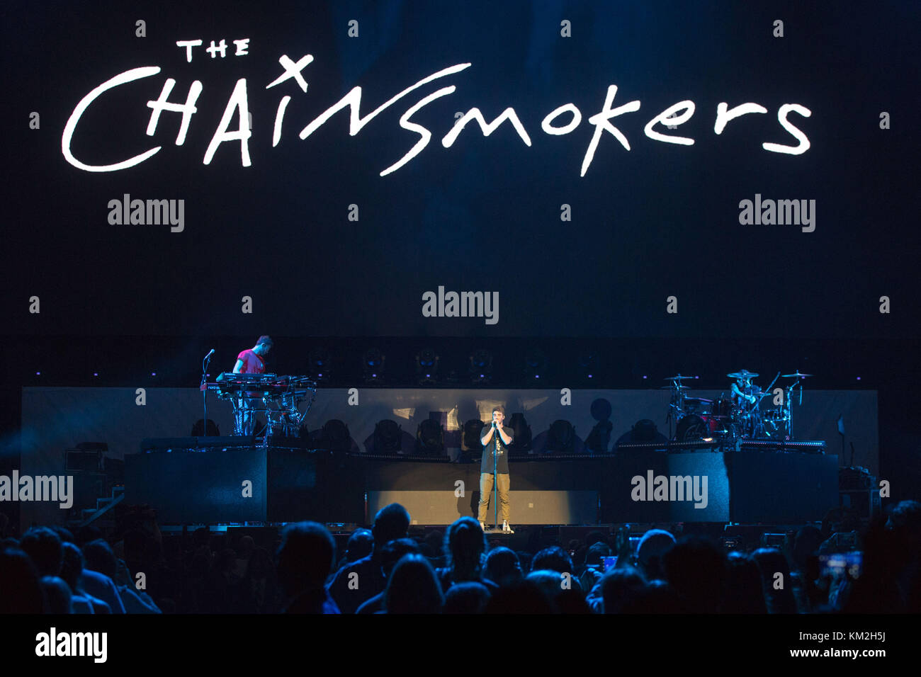 Chainsmokers alex pall andrew taggart hi-res stock photography and images -  Page 7 - Alamy