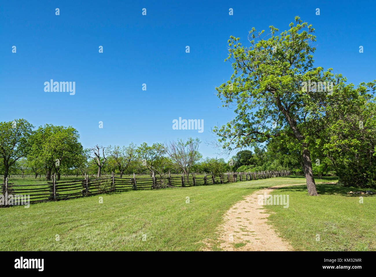 Texas, Johnson City, Lyndon B. Johnson National Historic Park, trail to
