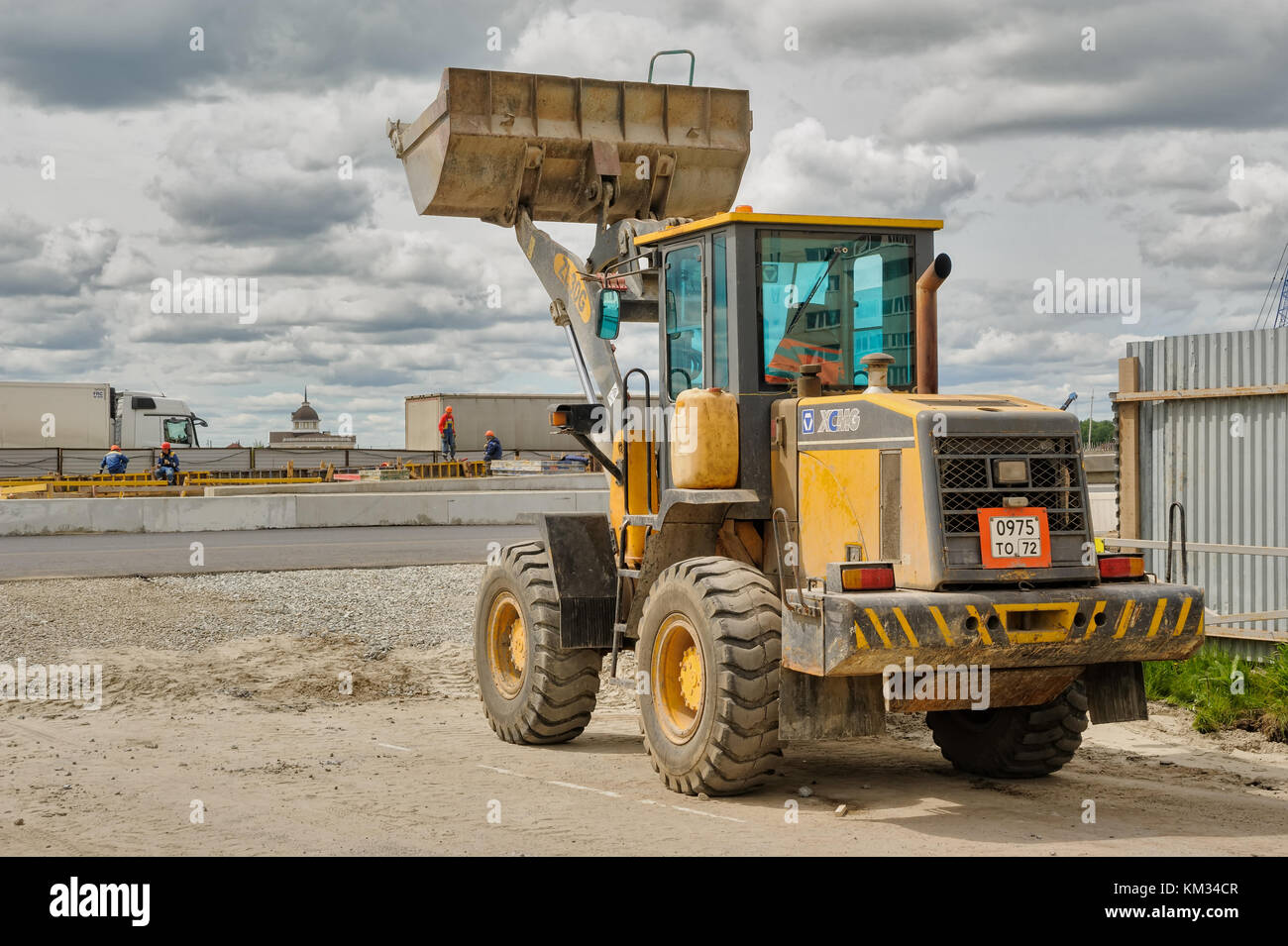 Bulldozer works hi-res stock photography and images - Alamy