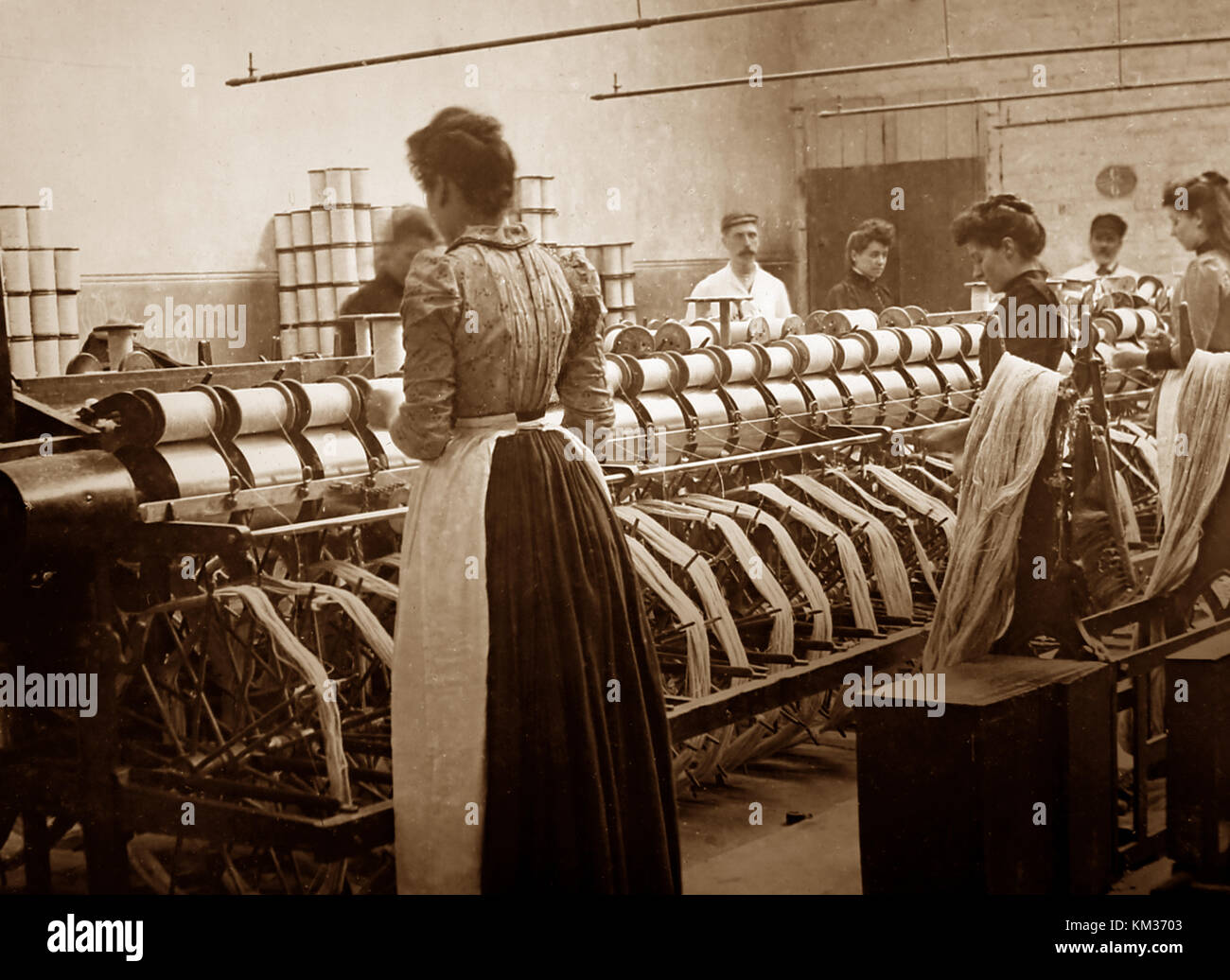 Warp winding machine, linen production, Victorian period Stock Photo