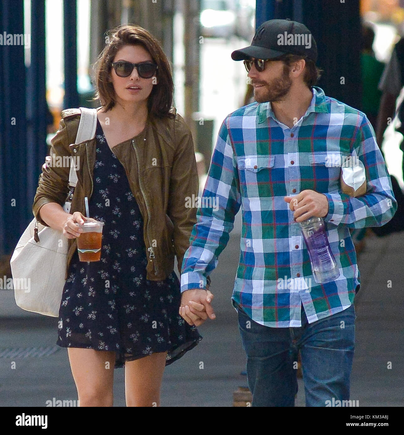 NEW YORK, NY SEPTEMBER 21 Jake Gyllenhaal and his girlfriend of
