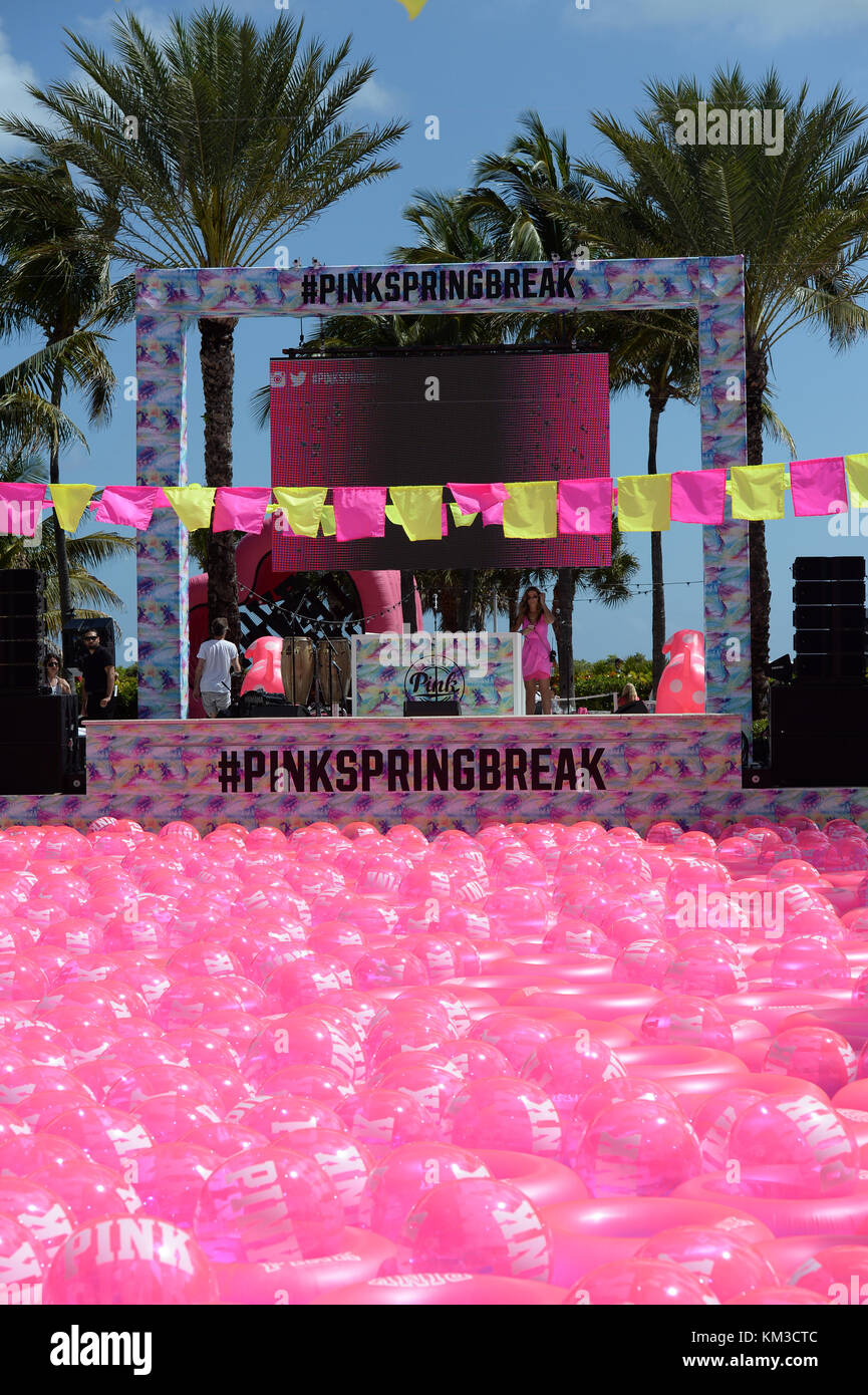 Victoria's Secret Pink to Celebrate Spring Break in Miami with