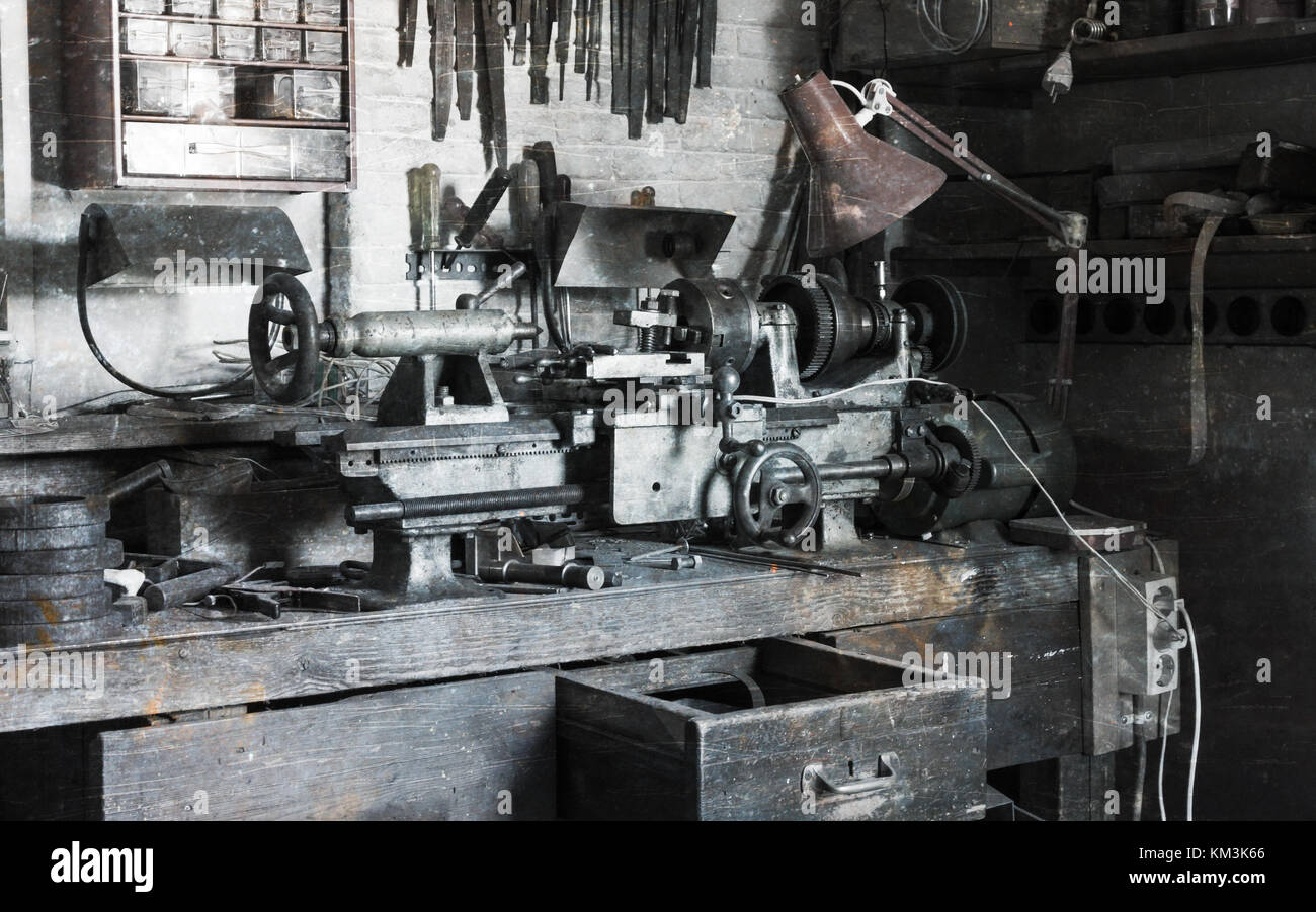 Vintage lathe machine in hi-res stock photography and images - Alamy