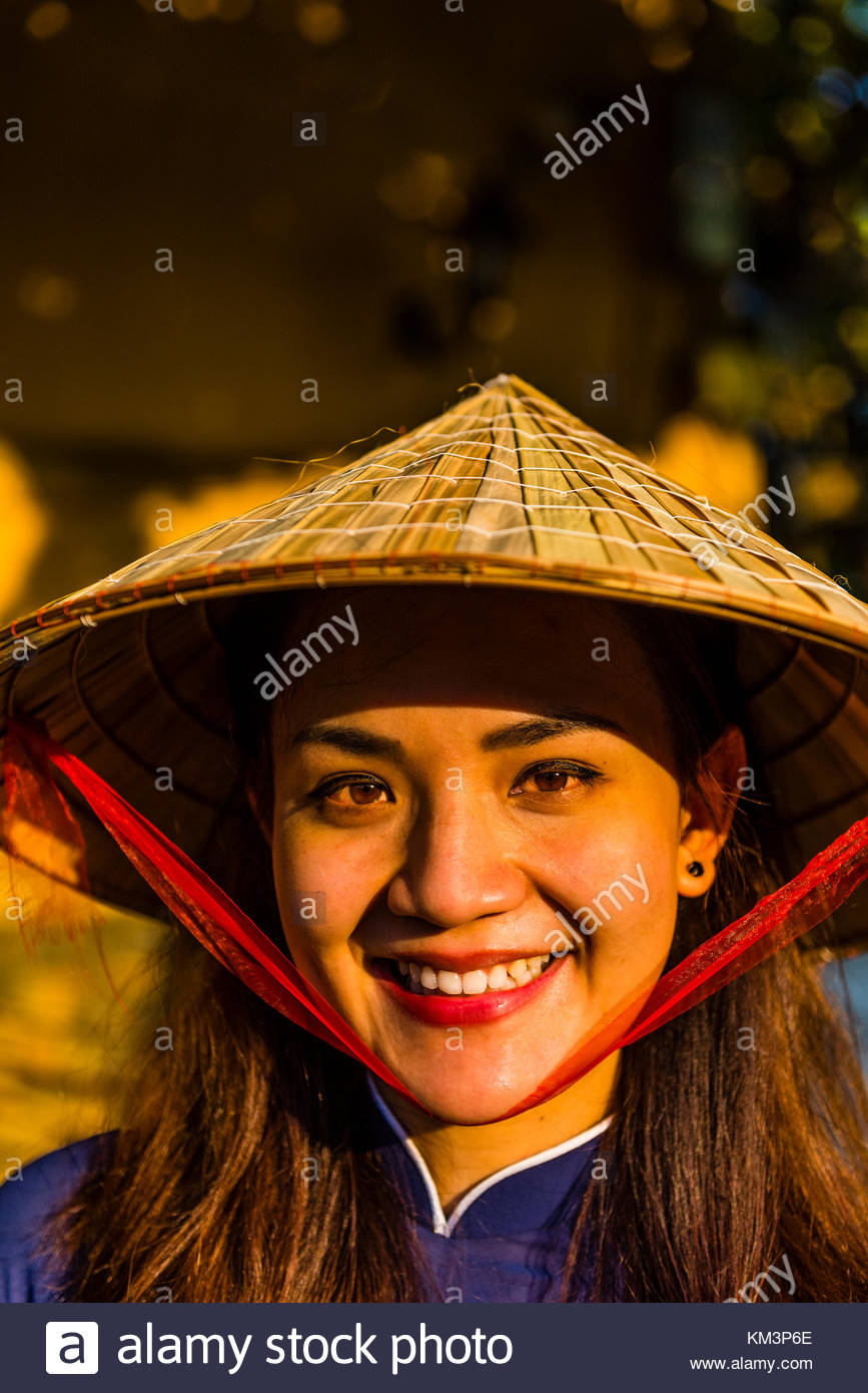leaf hat vietnam
