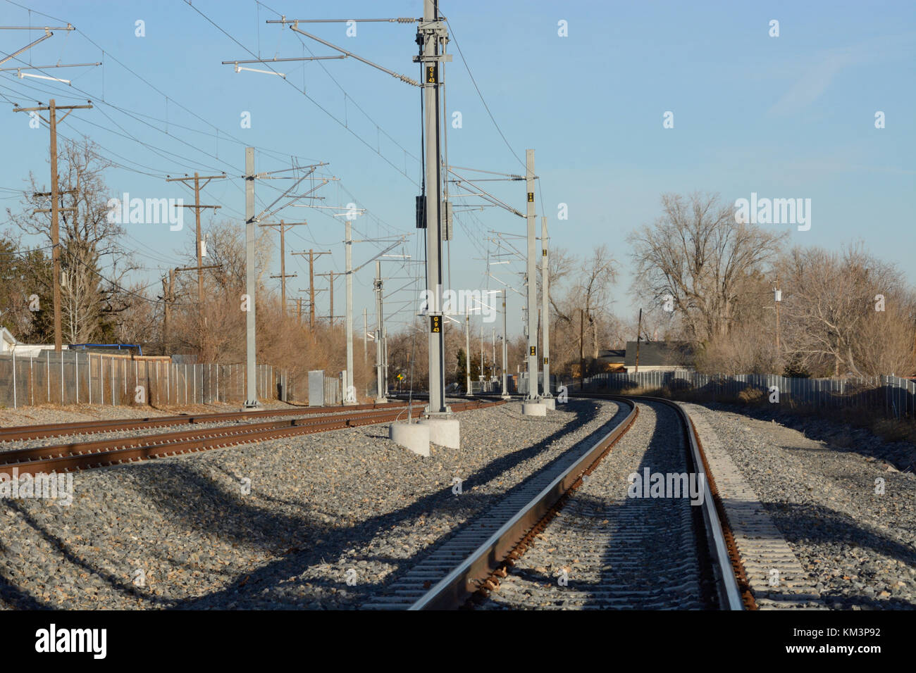 Active train crossing hi-res stock photography and images - Alamy
