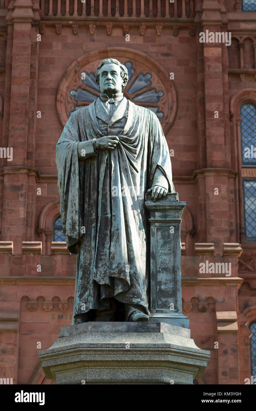 Statue of Joseph Henry (by William Wetmore Story) the Smithsonian Castle (Smithsonian Institution), National Mall, Washington DC, United States Stock Photo