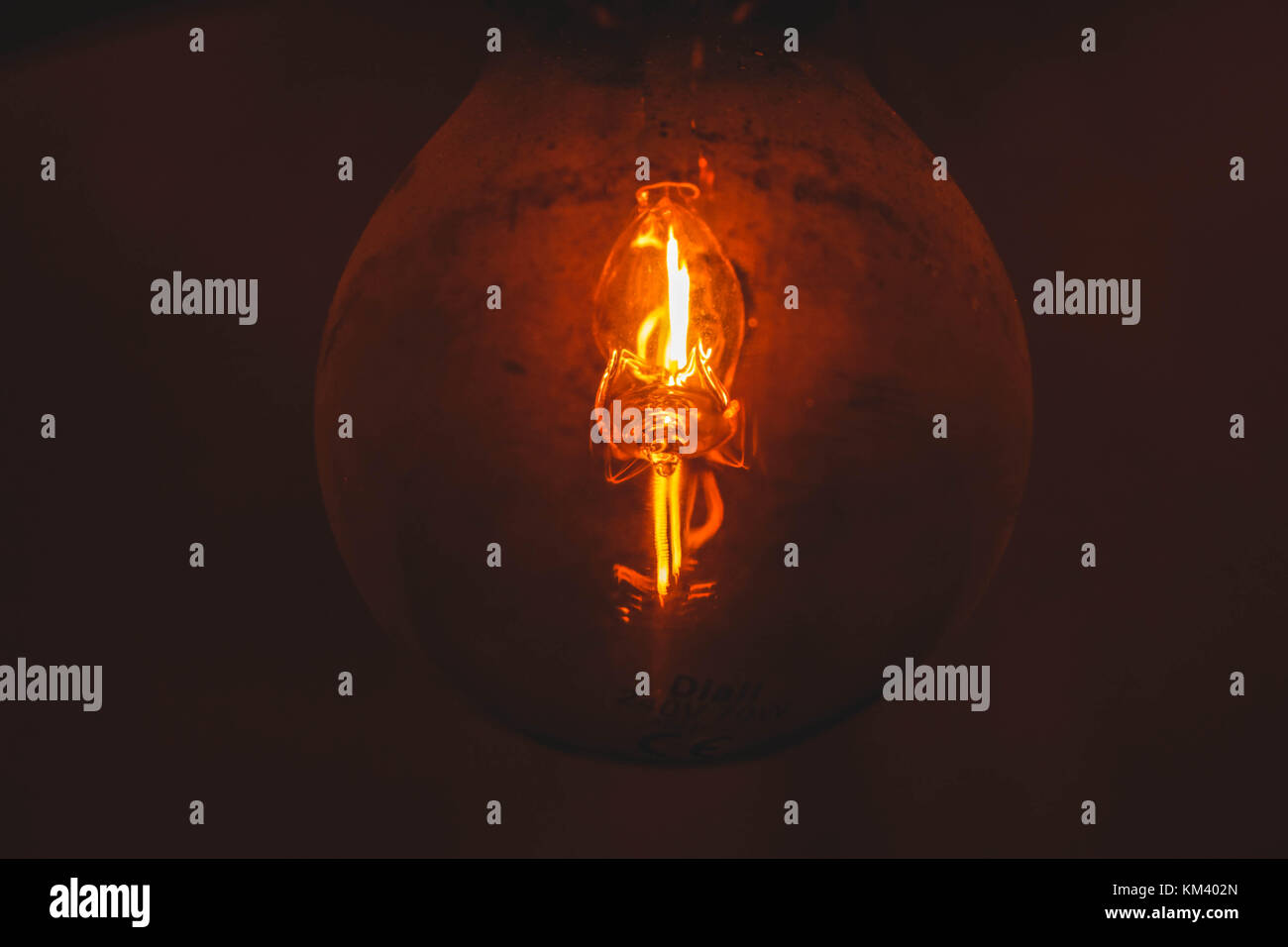 Halogen bulb hires stock photography and images Alamy