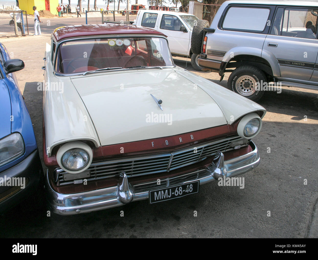Old Ford in Maputo, Moçambique Stock Photo - Alamy