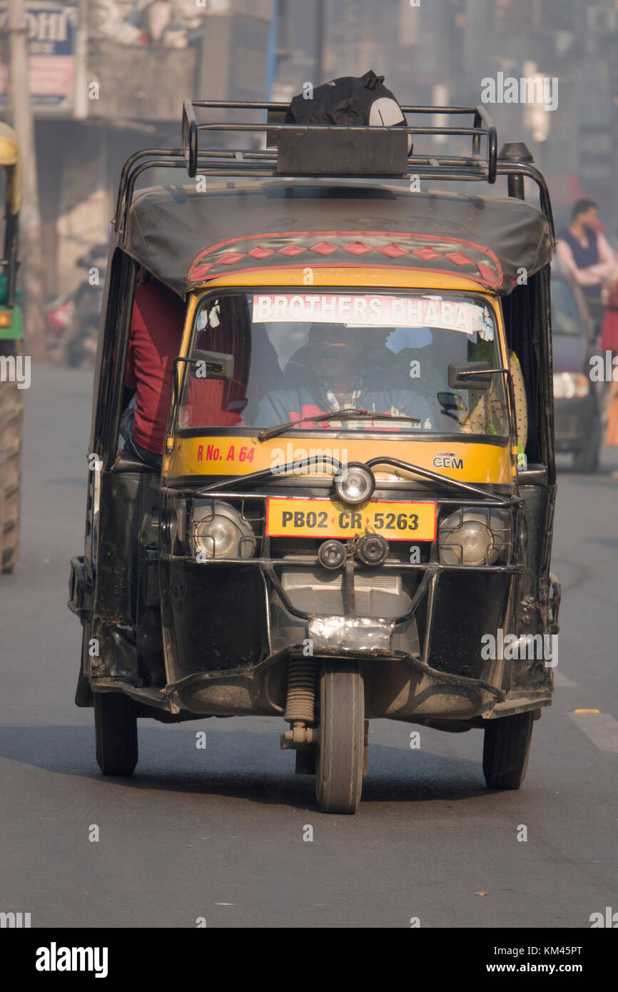 Auto rickshaw carries passengers in Amritsar, Punjab Stock Photo