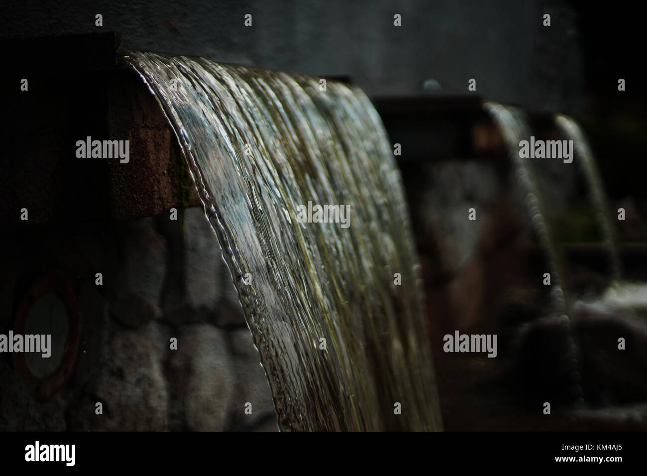Fountain in the city park Stock Photo - Alamy