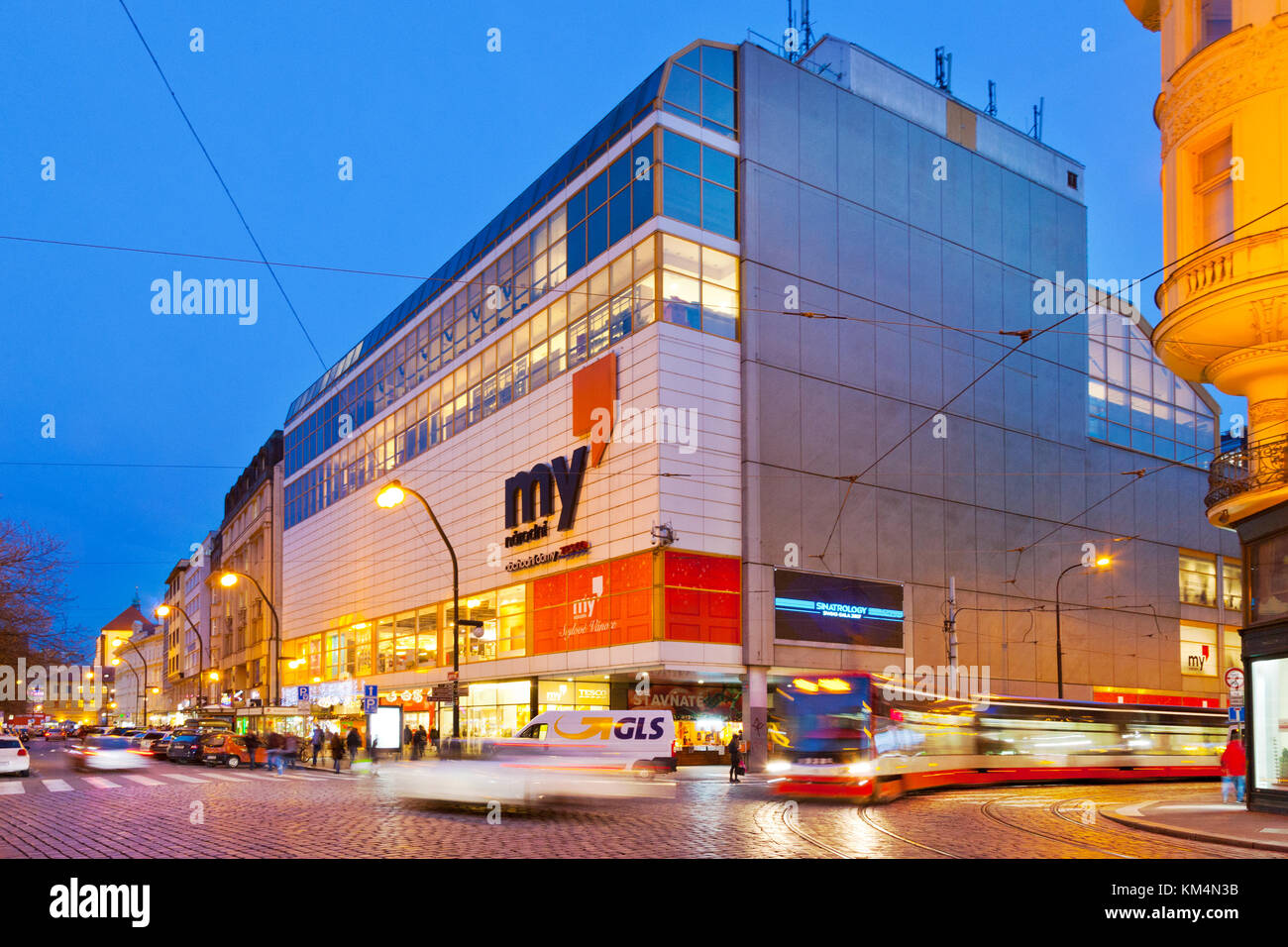 Obchodni dum MY / Tesco, Národní třída, Nove Mesto, Praha, Ceska republika / MY shopping mall,  Narodni avenue, New Town, Prague, Czech Republic Stock Photo