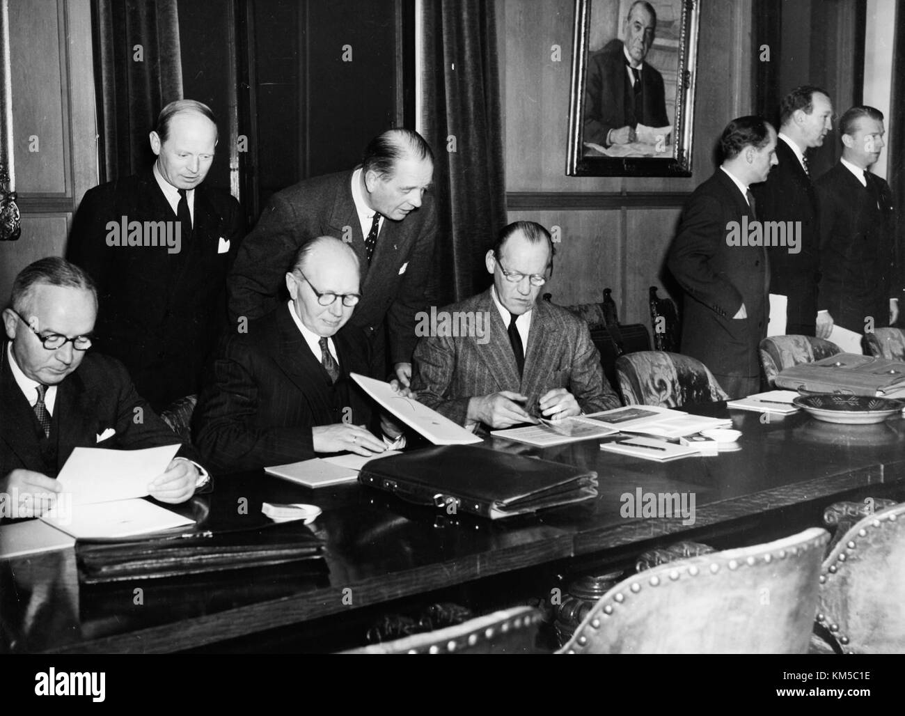 Consortium agreement hires stock photography and images Alamy