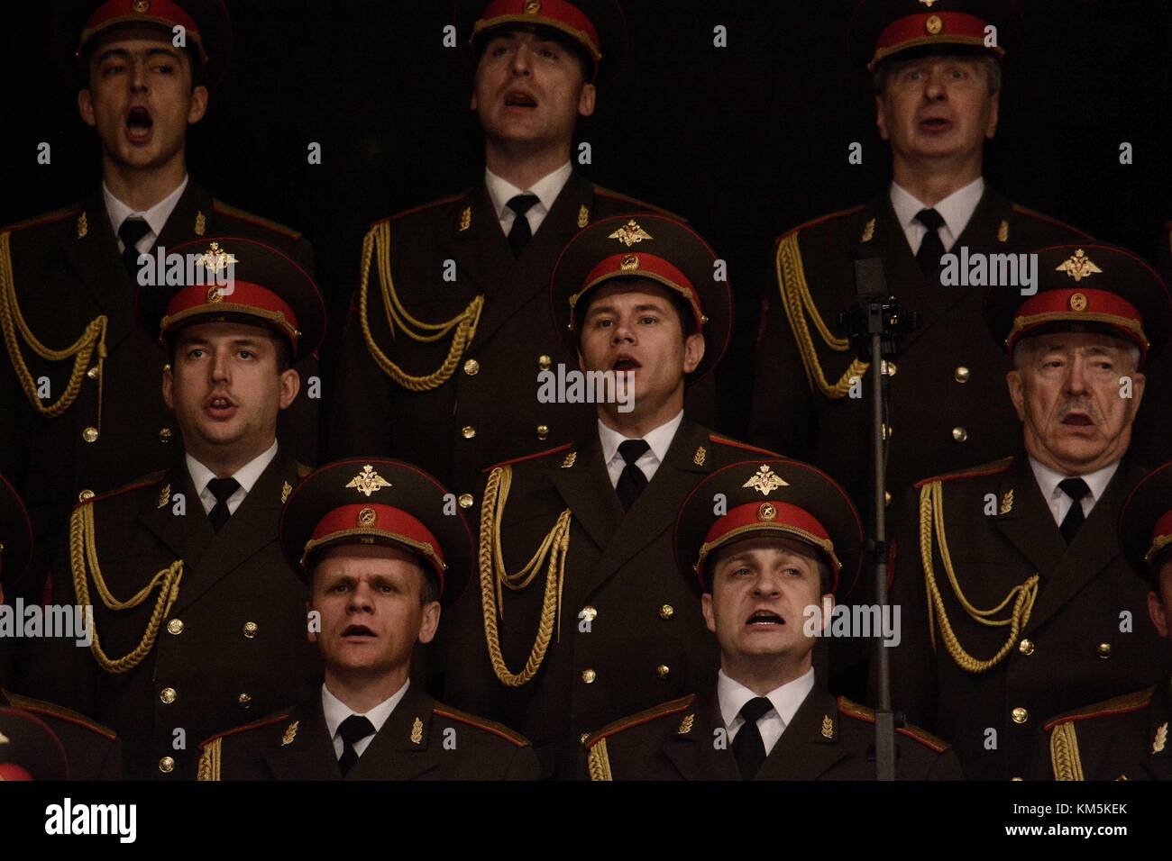 Athens, Greece. 4th Dec, 2017. Members of the chorus of 'The Alexandrov