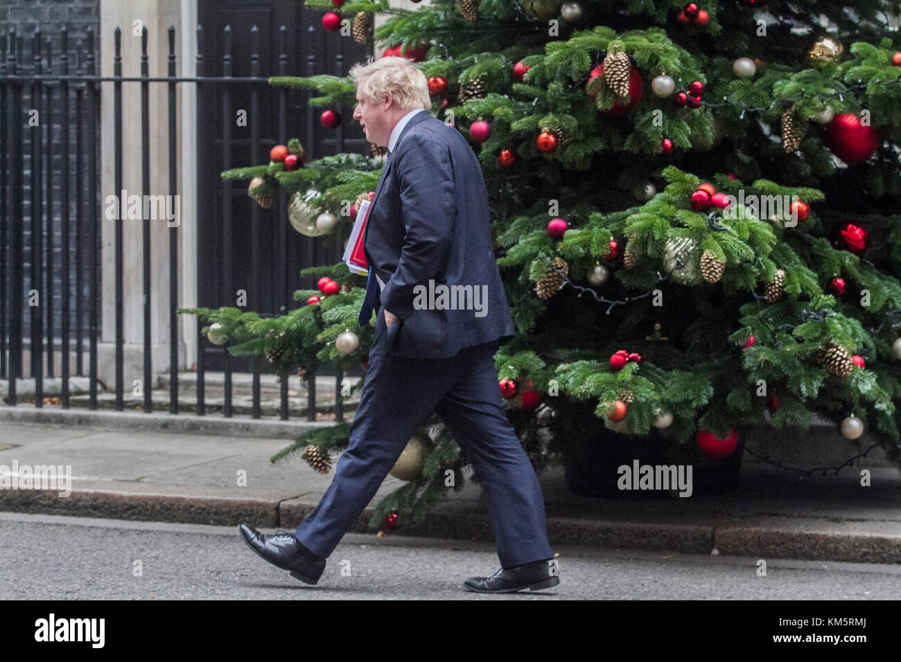 London, UK. 5th Dec, 2017. British Foreign Secretary Boris Johnson leaves No 10 Downing Street at the end of the weekly cabinet meeting Credit: amer ghazzal/Alamy Live News Stock Photo