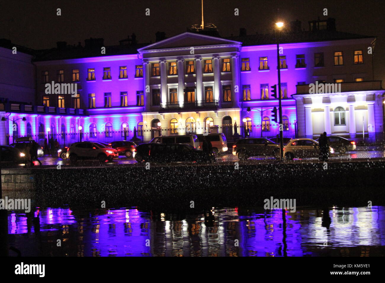 Helsinki, Finland. 05th Dec, 2017. Presidential palace is illuminated to celebrate Finland's 100 years of independence on 6th of December. Credit: Heini Kettunen/Alamy Live News Stock Photo