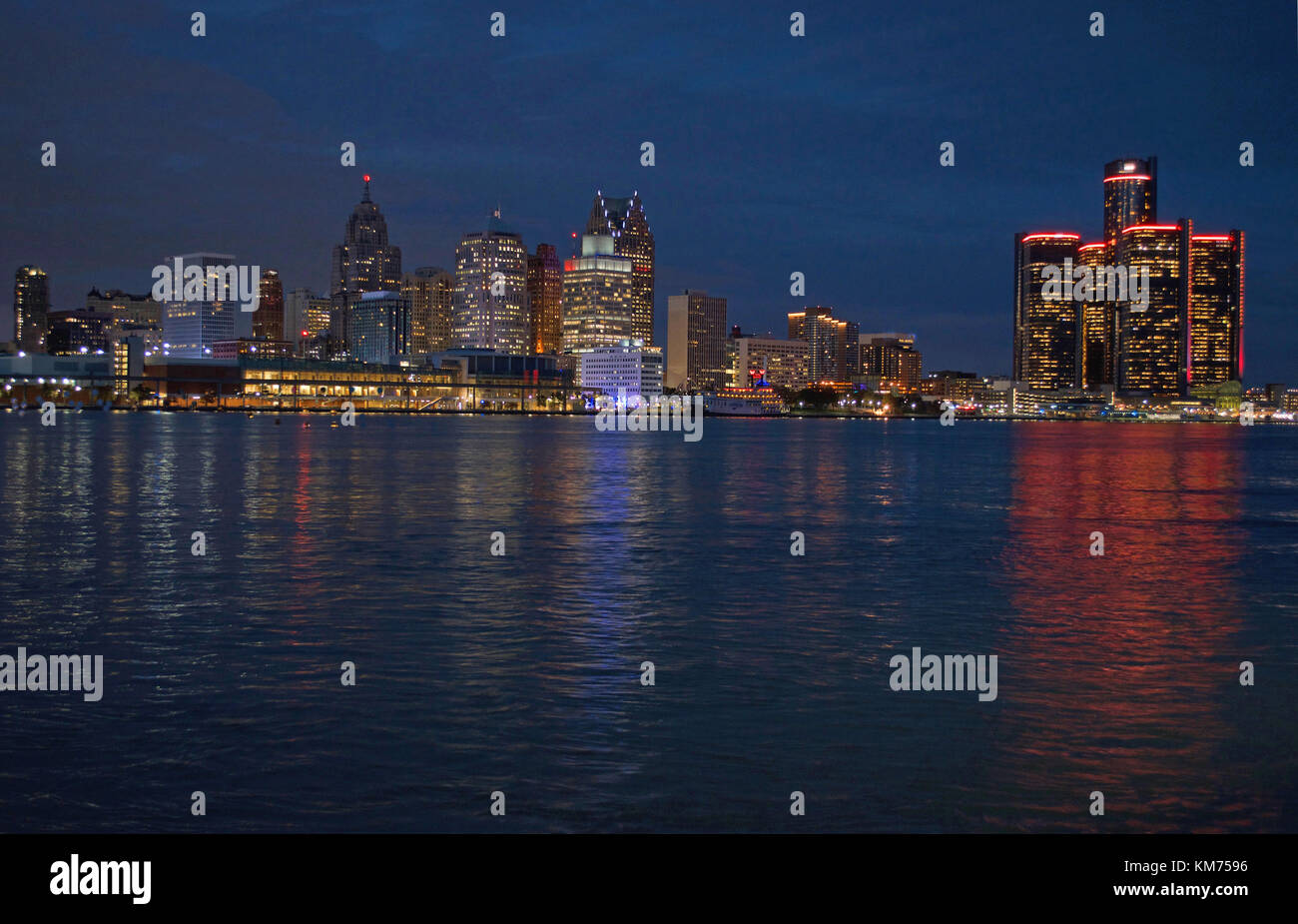 Detroit Panoramic View Of Skyline At Night, From Canada November 2017 Stock Photo