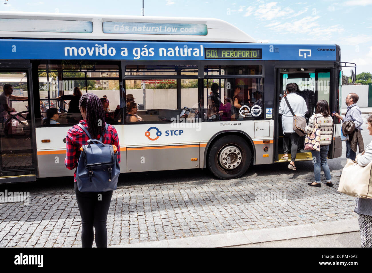 Porto Portugal,public transport,Porto bus network,STCP,stop,boarding,adult  adults man men male,woman women female lady,airport express,natural gas veh  Stock Photo - Alamy