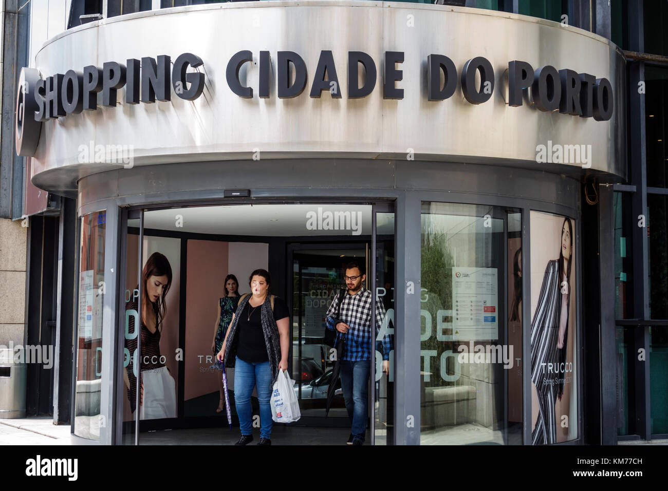 Shopping Cidade Do Porto Stock Photos & Shopping Cidade Do Porto Stock