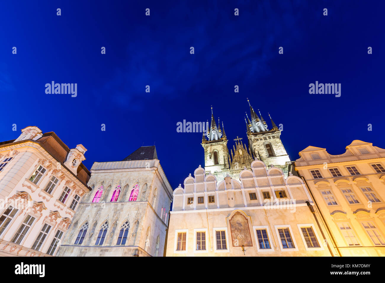 Tschechien, Prag, Altstadt, Altstädter Ring, Palais Kinsky, Haus zur Steinernen Glocke, Kunstgalerie Prag, Teynkirche Stock Photo