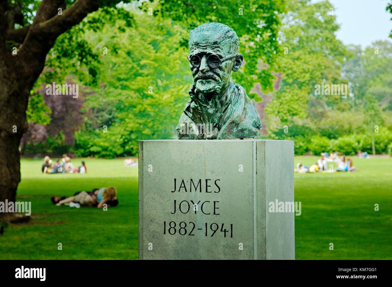 Dublin City. Statue of Irish author literary figure novelist writer James Joyce in St. Stephen’s