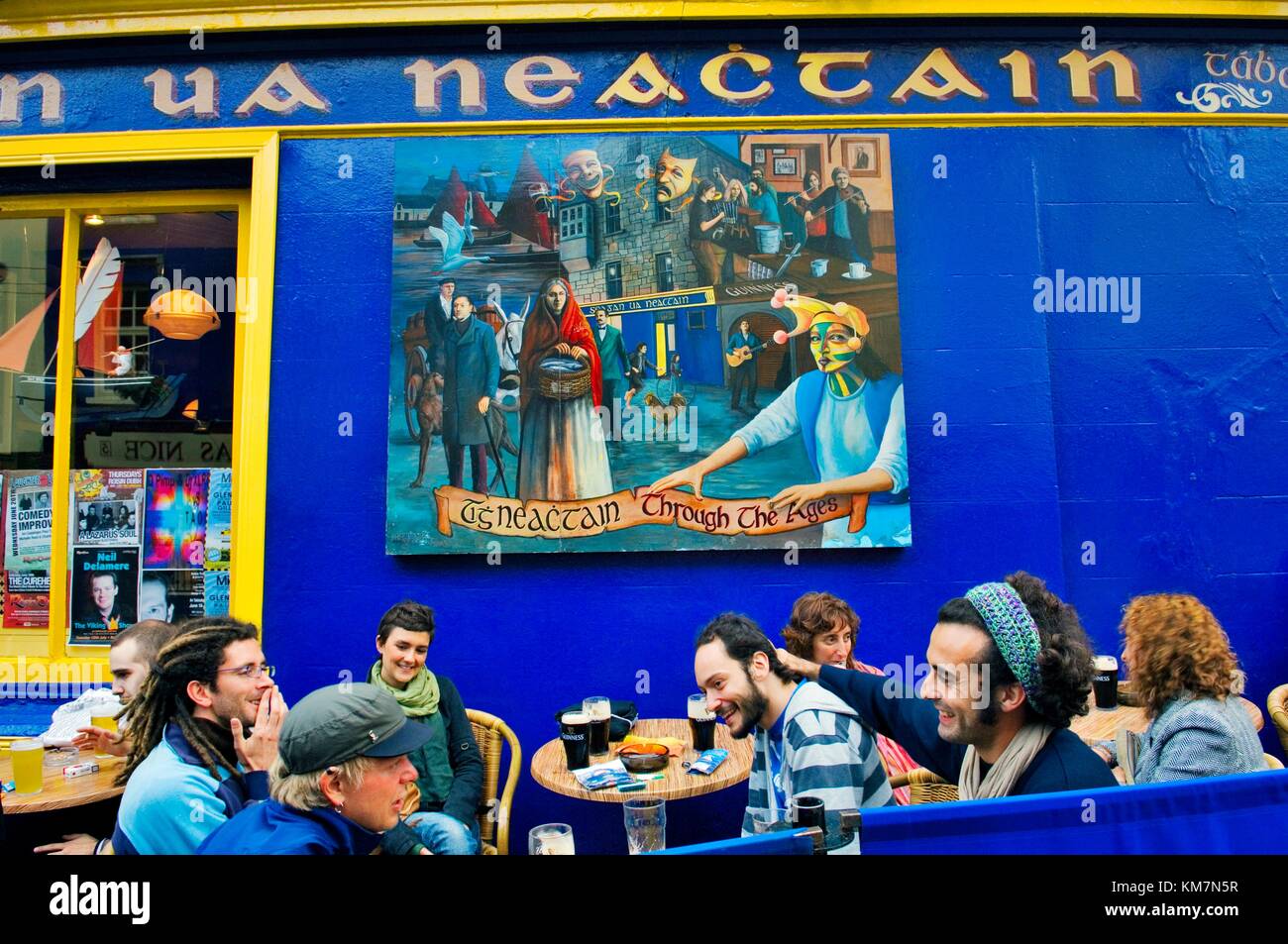 Naughtons pub tigh neachtain galway hires stock photography and images