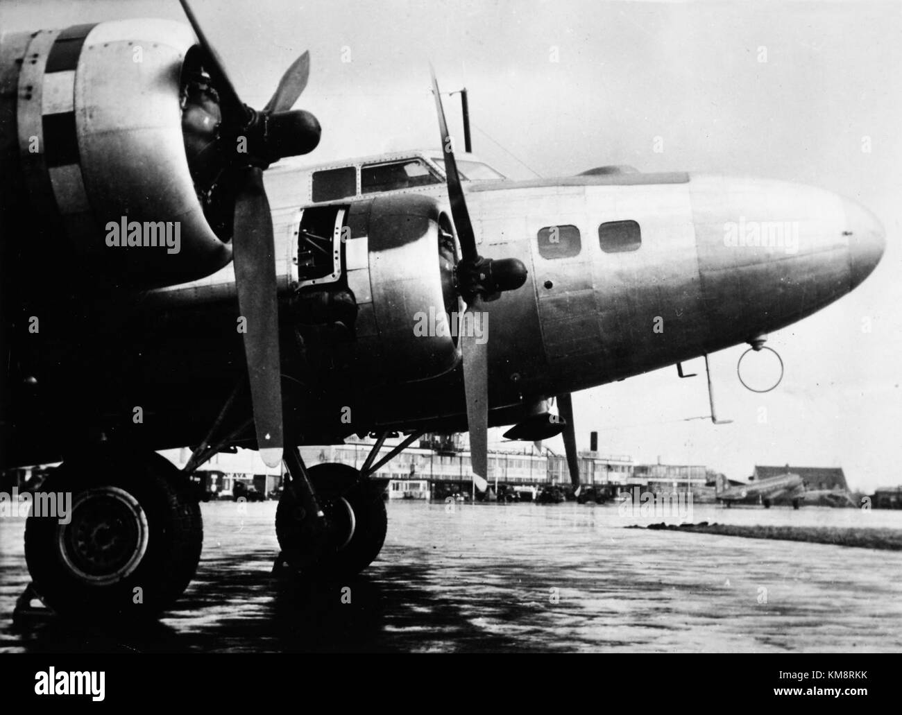 SAS Boeing B 17 1944 1948, OY DFA, Shoo Shoo Shoo Baby (2 Stock Photo ...