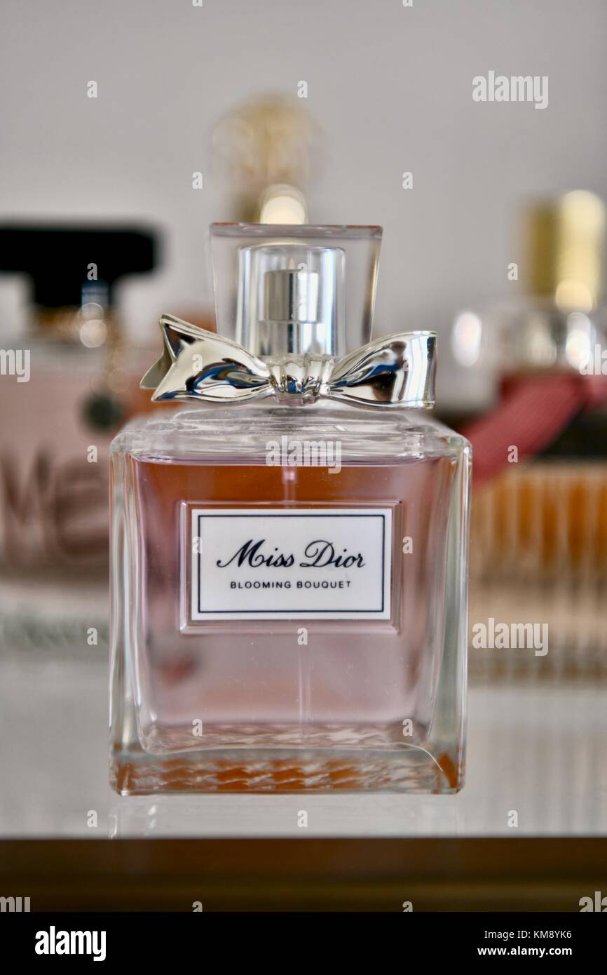 Miss dior perfume hi-res stock photography and images - Alamy