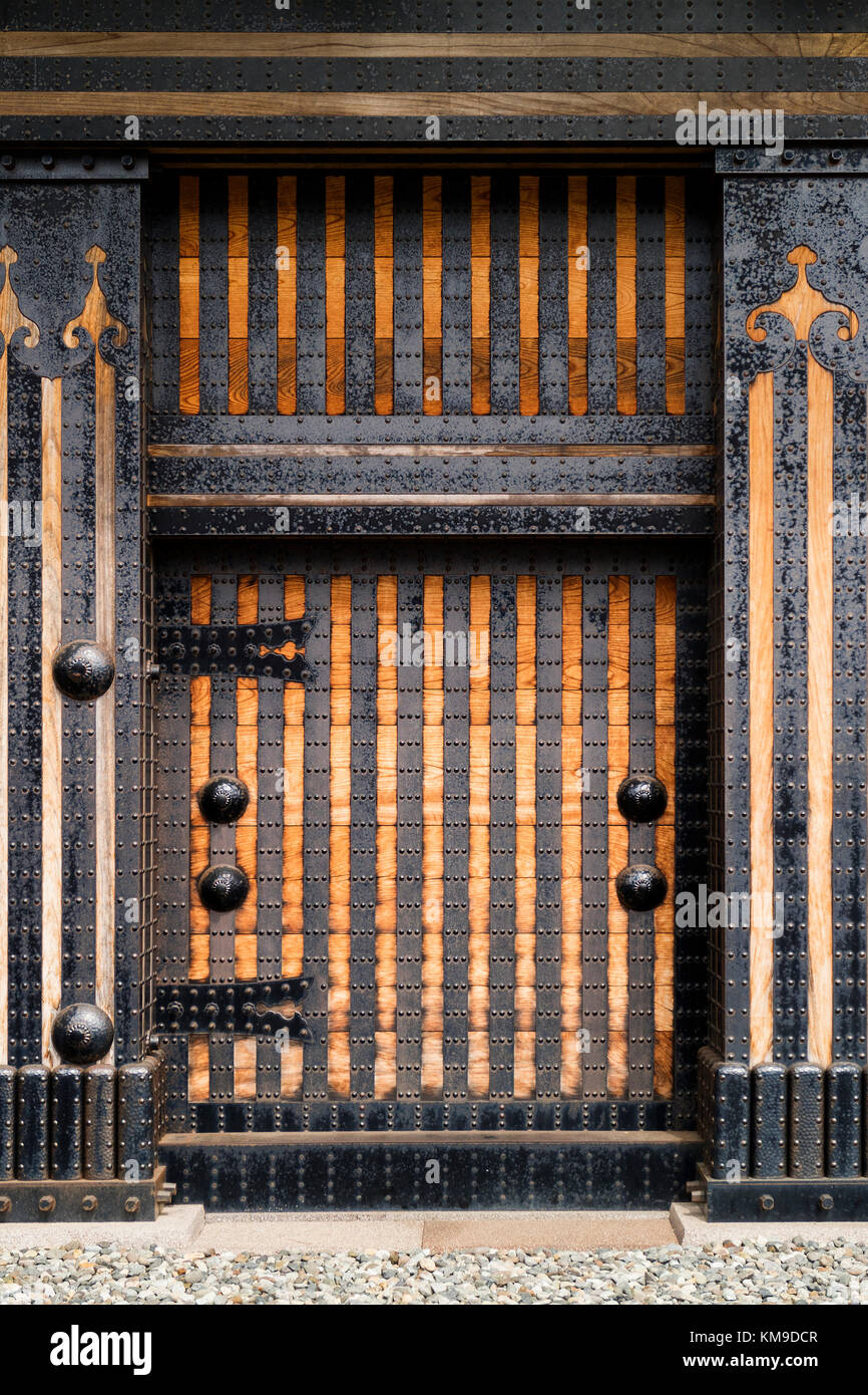 和風 門 扉 移築 お寺 販売します Japanese gate wooden door