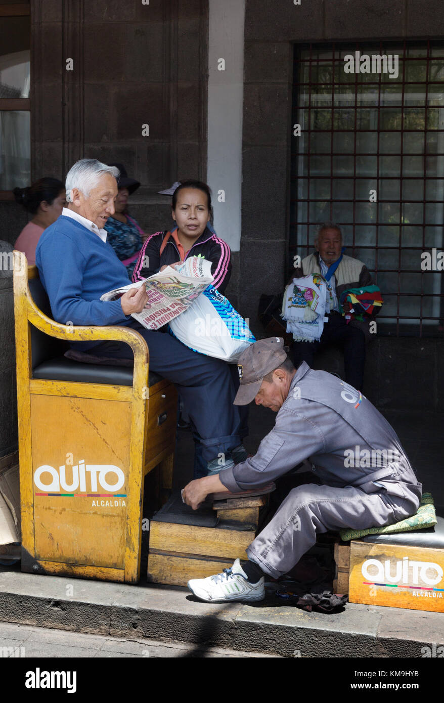 Shoe shine service, Plaza Grande, Quito Ecuador, South America Stock Photo