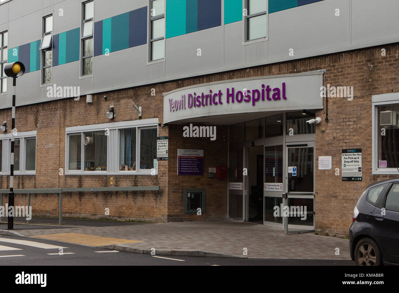 yeovil-district-hospital-KMAB8R.jpg