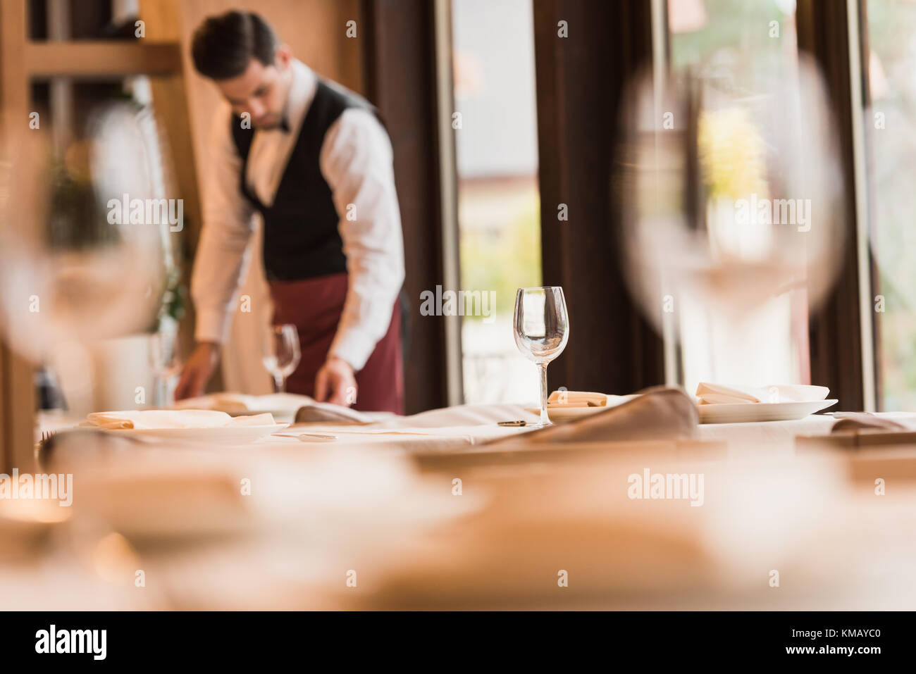 waiter serving tables Stock Photo Alamy
