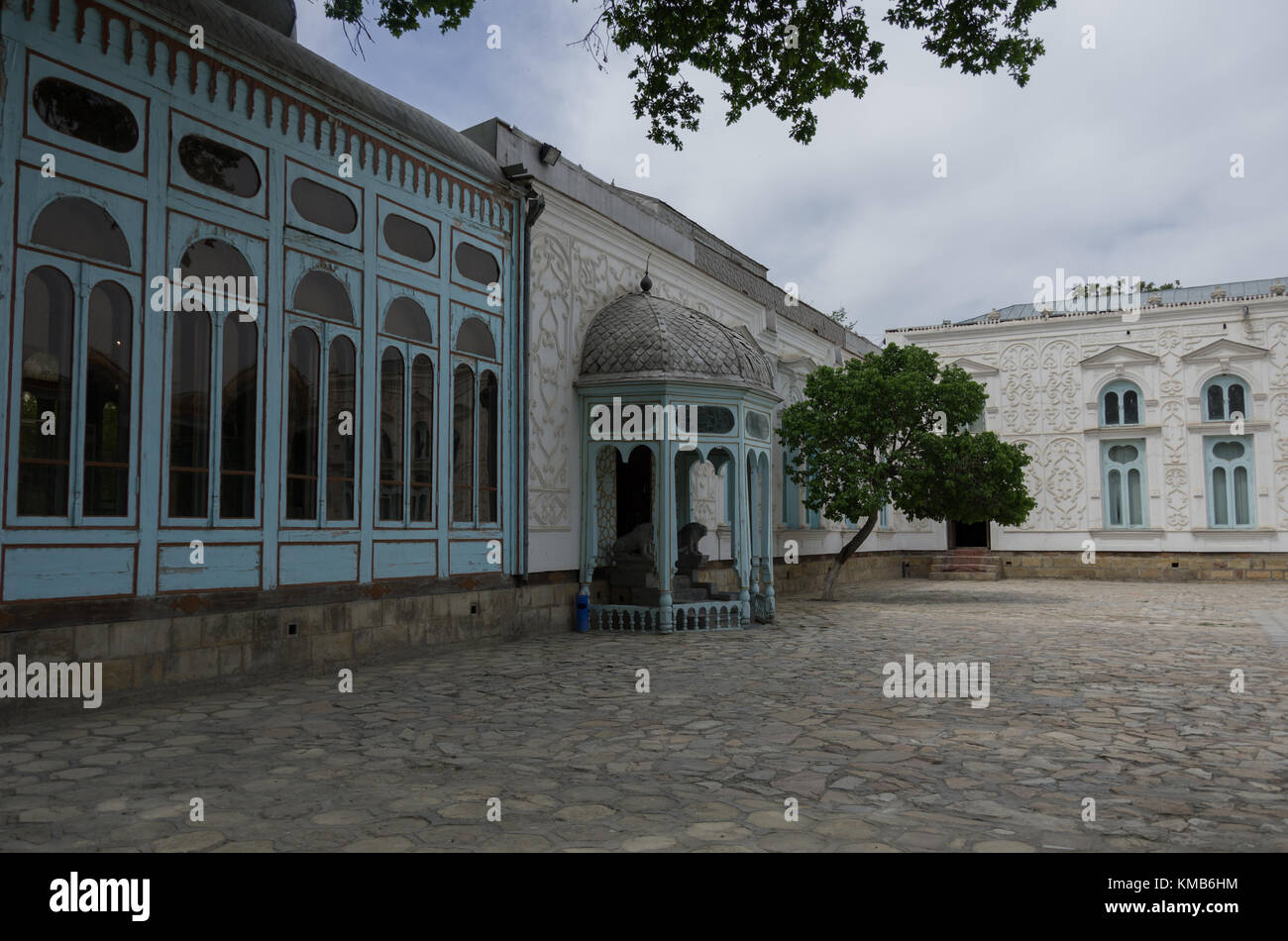 Courtyard of Sitorai Mokhi-Khosa palace With fountain, Bukhara, Uzbekistan Stock Photo