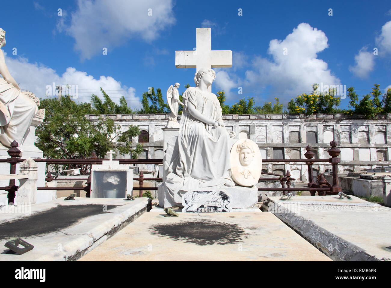 'Sleeping Beauty', Familia Rumbaut, Cementerio la Reina, Historic Cemetery in Cienfuegos, Cuba Stock Photo