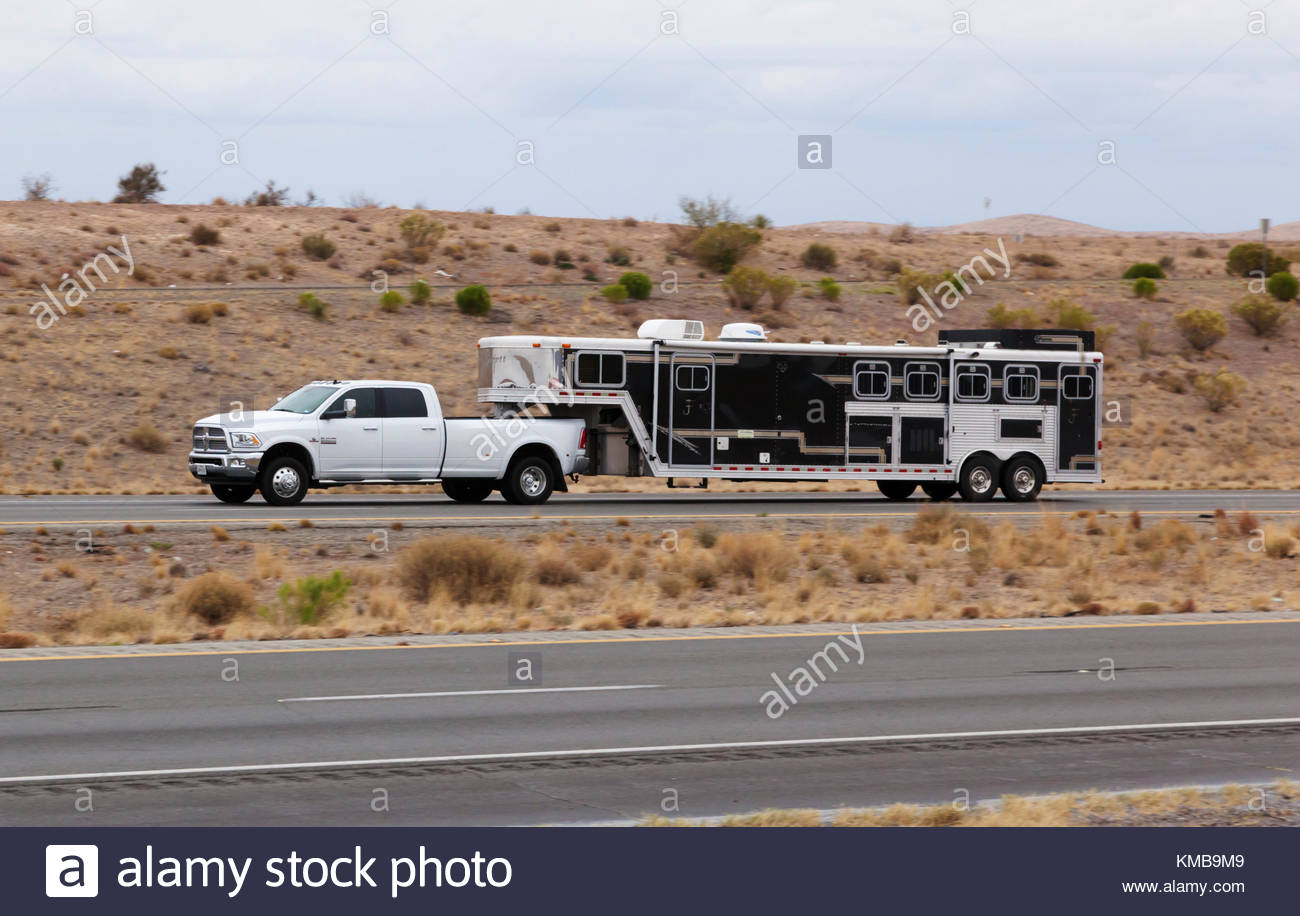 Pickup pulling gooseneck horse trailer on interstate in Arizona, USA Stock Photo 167435529 Alamy