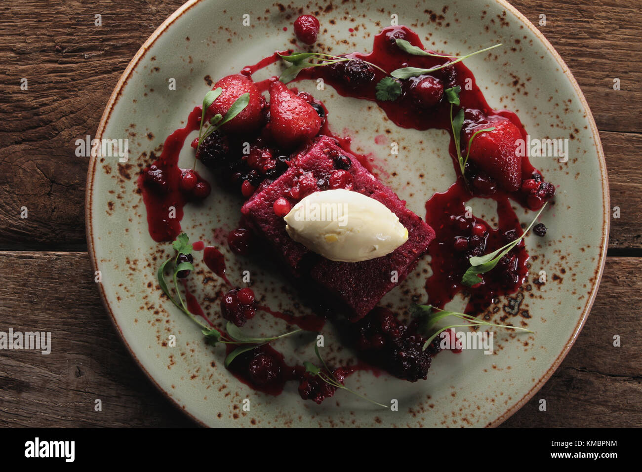 summer fruits sponge pudding Stock Photo Alamy
