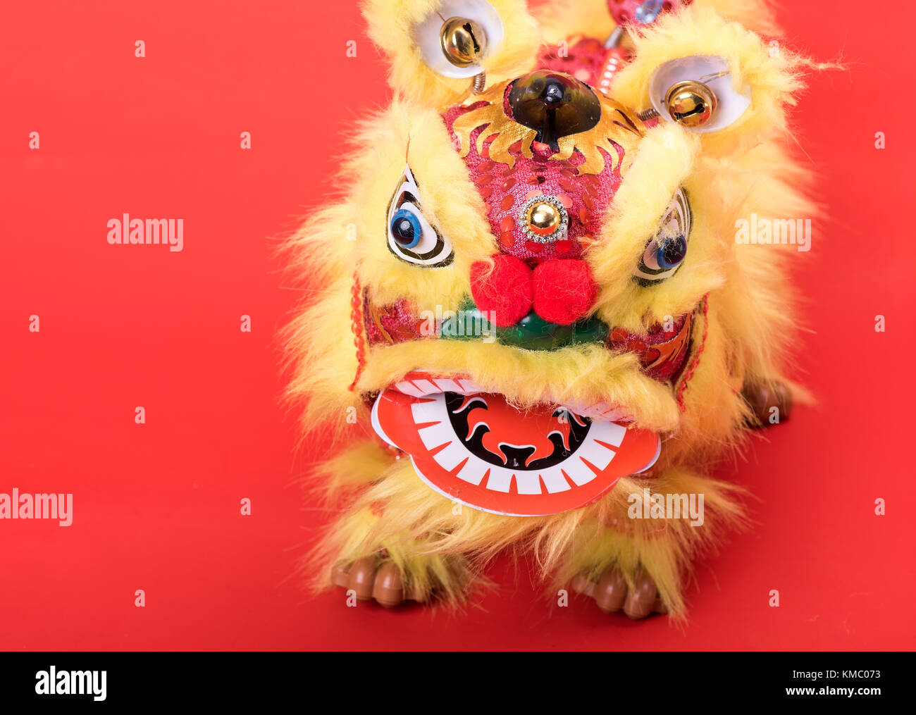 chinese traditional dancing lion Stock Photo Alamy