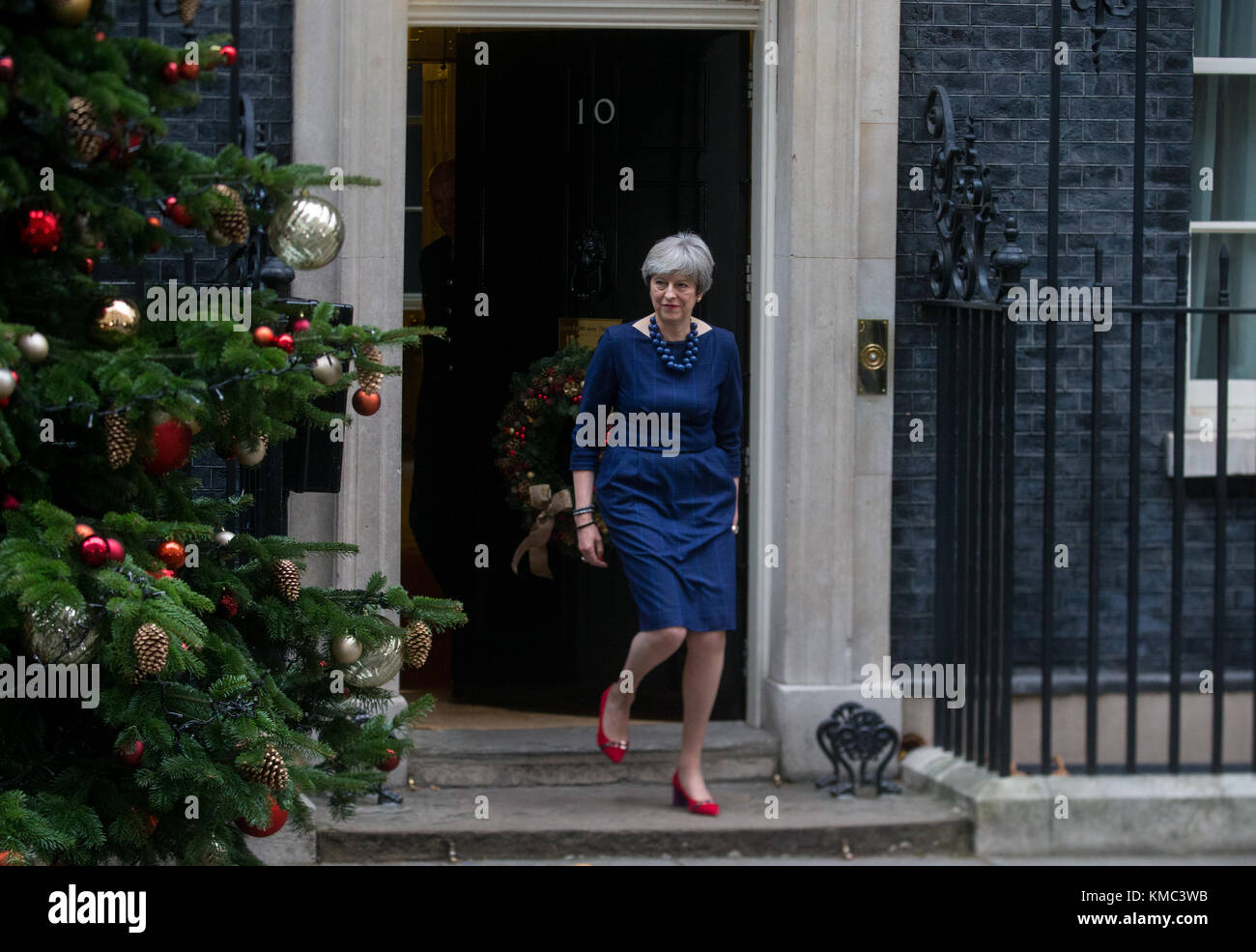 British Prime Minister, Theresa May, leaves 10 Downing Street to meet Mariano Rajoy, Prime Minister of Spain for talks at 10 Downing Street Stock Photo