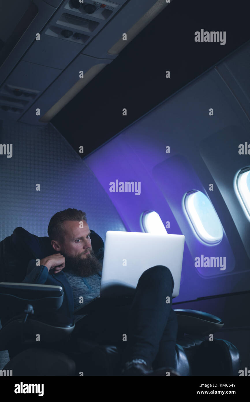 Airplane laptop hires stock photography and images Alamy