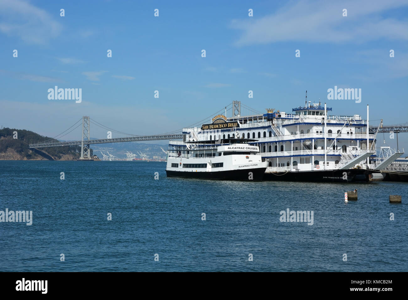 SAN FRANCISCO - AUGUST 17: Excursion ships in San Francisco on August ...