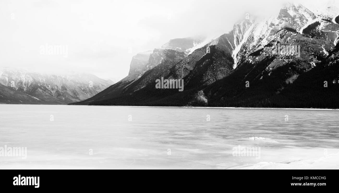 Canadian rockies Black and White Stock Photos & Images - Alamy
