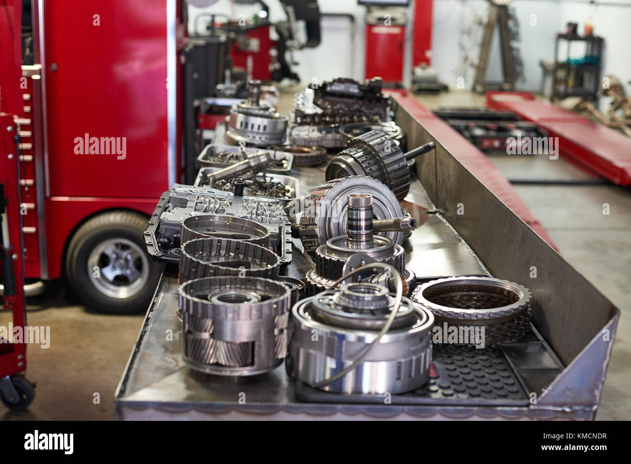 Transmission parts hires stock photography and images Alamy