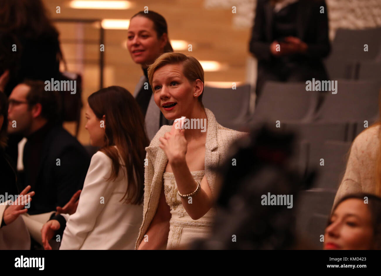 Hamburg, Germany. 06th Dec, 2017. Actress Sandra Hueller watches the