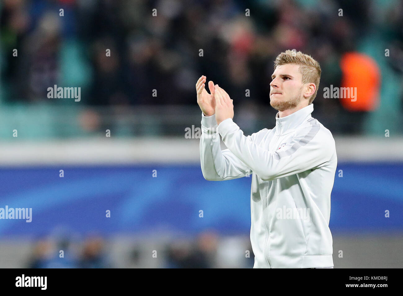 Leipzig, Germany. 06th Dec, 2017. Leipzig's Timo Werner thanks his loyal fans after the Champions League soccer match between RB Leipzig and Besiktas Istanbul in the Red Bull Arena in Leipzig, Germany, 06 December 2017. Credit: Jan Woitas/dpa-Zentralbild/dpa/Alamy Live News Stock Photo