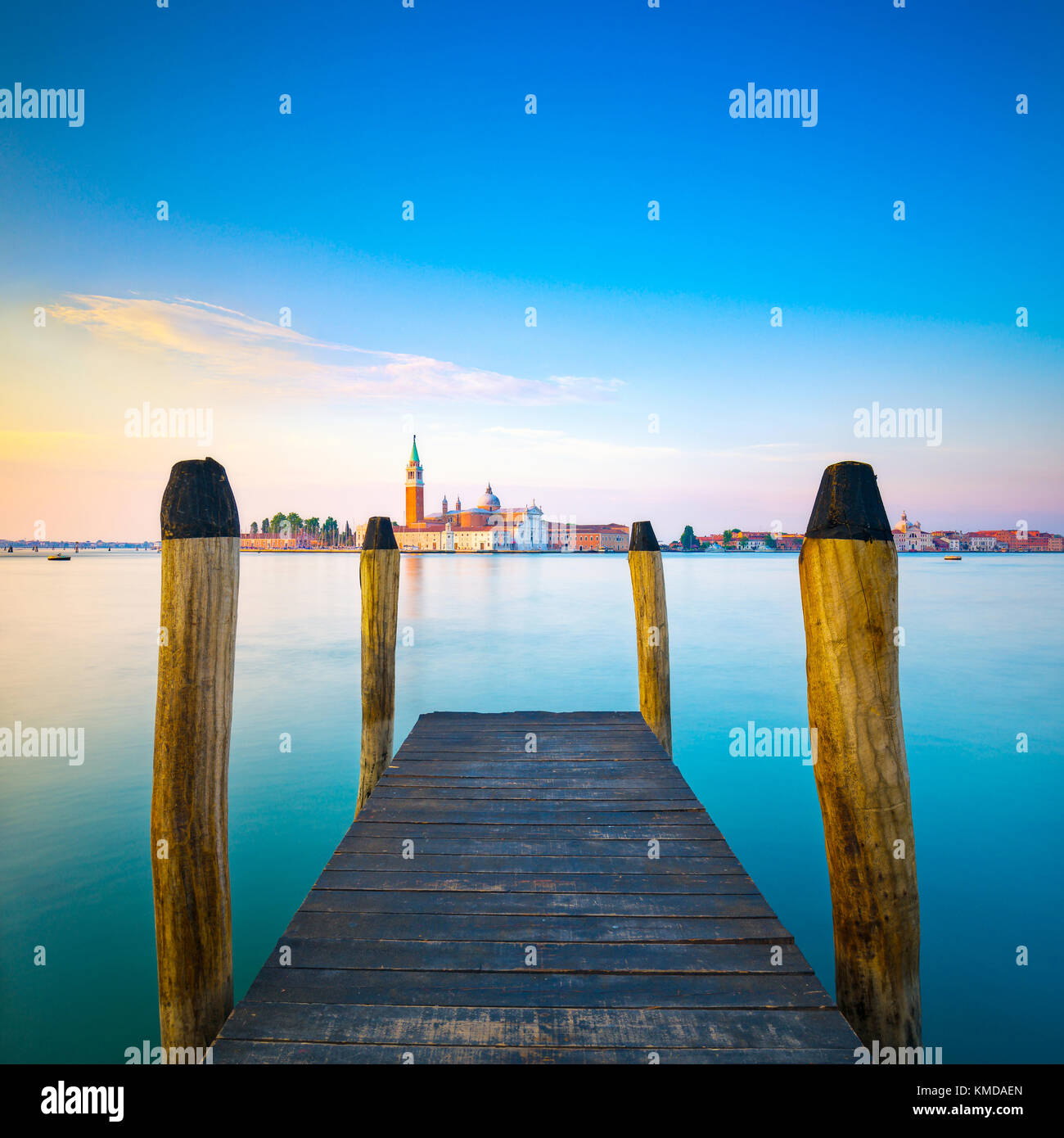 Venice italy pier High Resolution Stock Photography and Images - Alamy